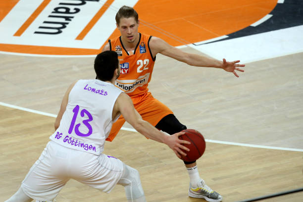 接推动他们 接推动他们